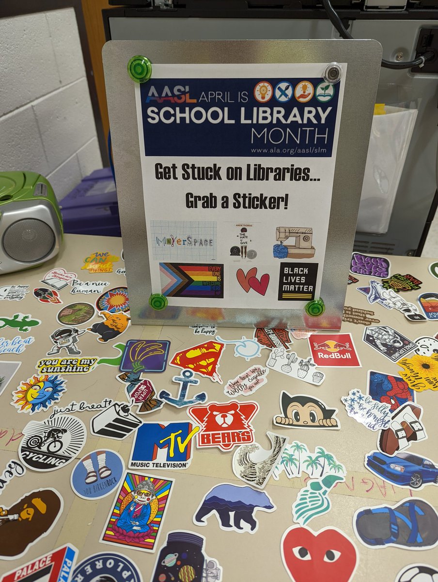 CraftyCalhoun's tweet photo. #SchoolLibraryMonth @DurhamPublicSch @aasl @dpsnclibraries @NCSLMA @DPSStuEquity @DPS_Equity Libraries Rock! Celebrate with us all month. #SafeSpacesForAll Thank you @KatColeReads for the inspiration. #Getstuckonlibraries #stickerfun #WeAreDPS https://t.co/TcQnxieTDa