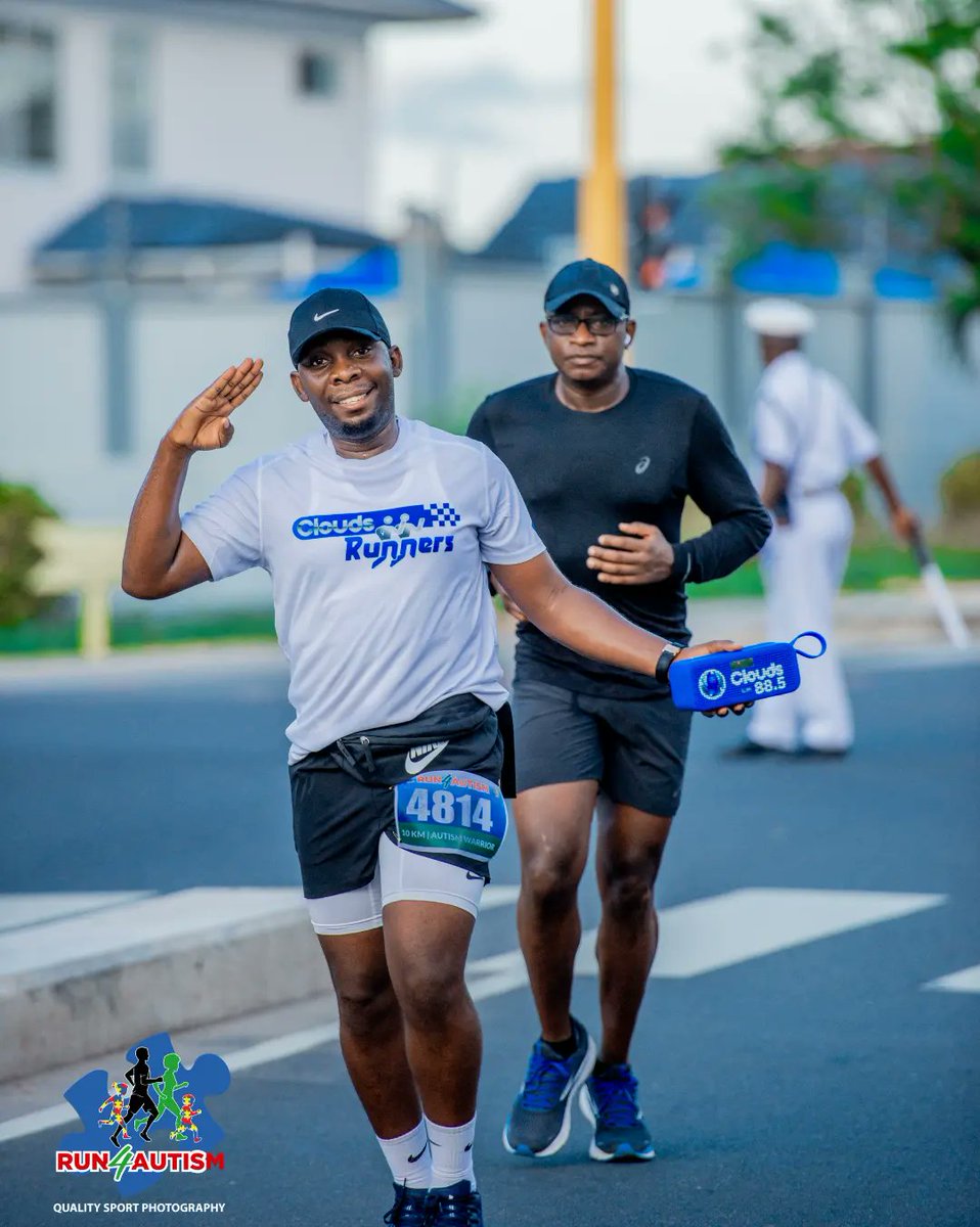 LukizaAutismFdn's tweet photo. Salute kwako mdau wa Marathon, @daudiwakota kutoka @CloudsMediaLive kwa kuungana na sisi kwenye mbio za #run4autism zilizofanyika Jumapili iliyopita kwenye viwanja vya #GreenGrounds, Oysterbay.

@wizara_ya_michezo @hildankabe https://t.co/7pYRiTcHBC
