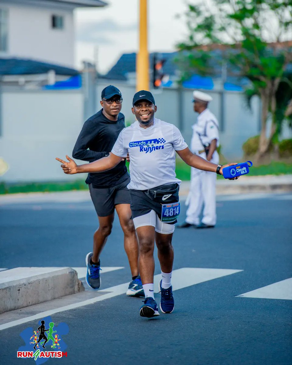 LukizaAutismFdn's tweet photo. Salute kwako mdau wa Marathon, @daudiwakota kutoka @CloudsMediaLive kwa kuungana na sisi kwenye mbio za #run4autism zilizofanyika Jumapili iliyopita kwenye viwanja vya #GreenGrounds, Oysterbay.

@wizara_ya_michezo @hildankabe https://t.co/7pYRiTcHBC