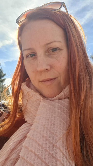 What hairstyle is best? https://t.co/o1qoB9Ht1H<a href="/tag/poledance"class="tags"><span>#poledance</span></a>