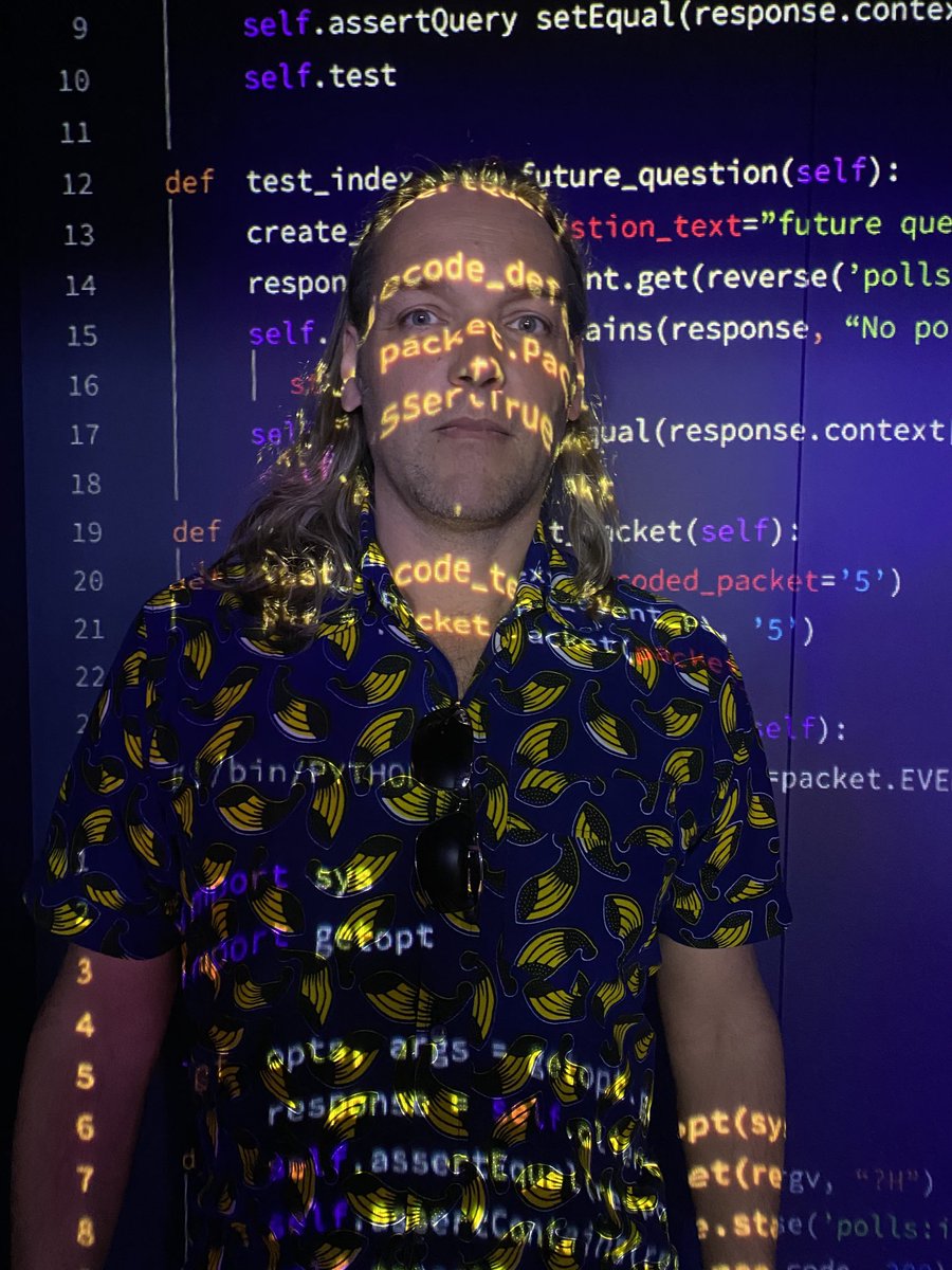 At the Paris NFT Day, immersed in Cartesi code #TheBlockChainOS #parisblockchainweek