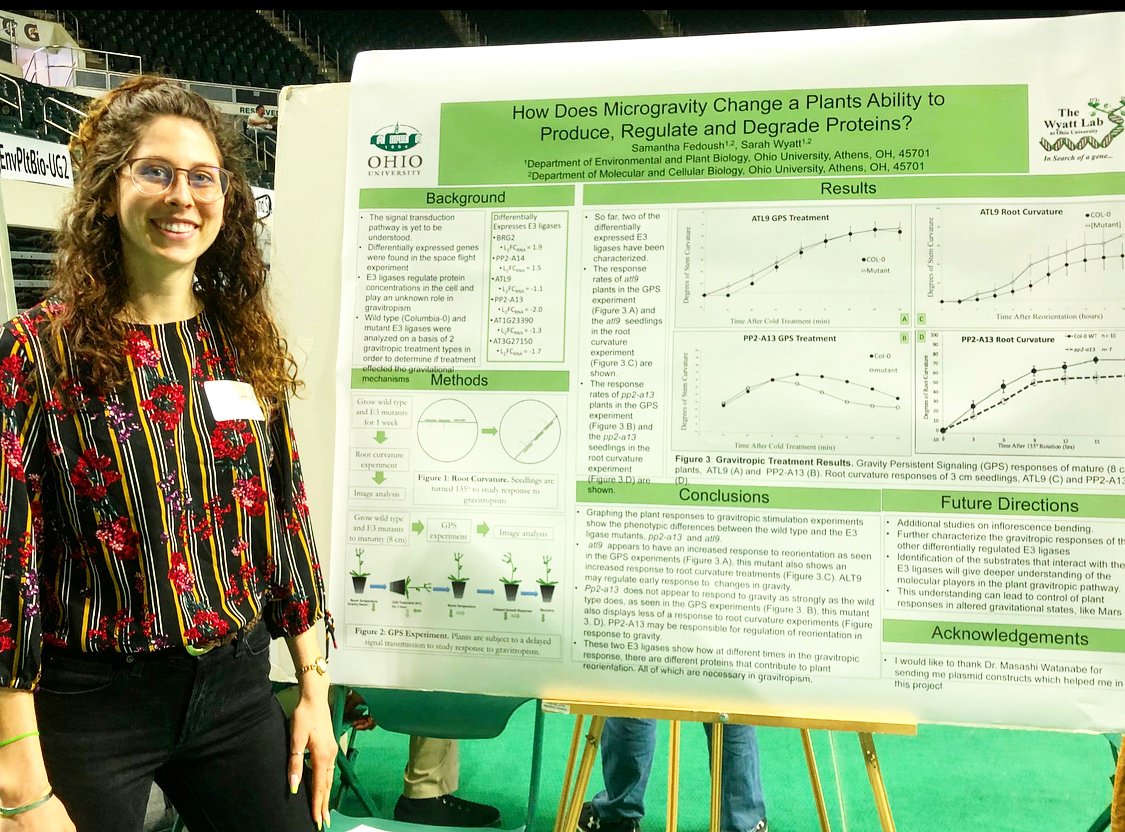 SFedoush's tweet photo. Everyone in @SarahWyattOhioU lab did such a great job at the #OUStudentExpo 2022 this year 👏 
#science @BobcatsDiscover @CoffinCalvin @Victoria2020313 @CanadayEmma @oracle209 https://t.co/nh2ZTLK4kh