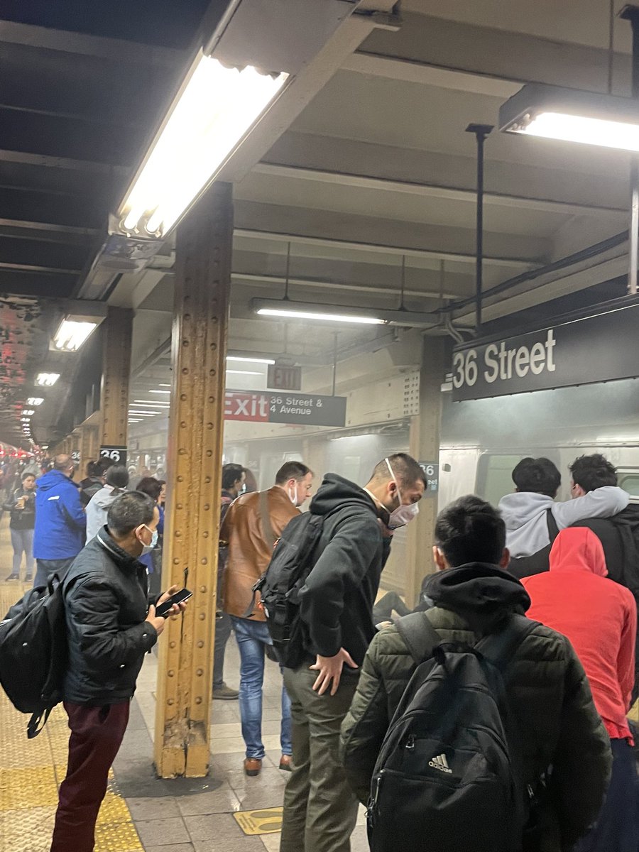 Just your friendly neighborhood transit reporter tweet media
