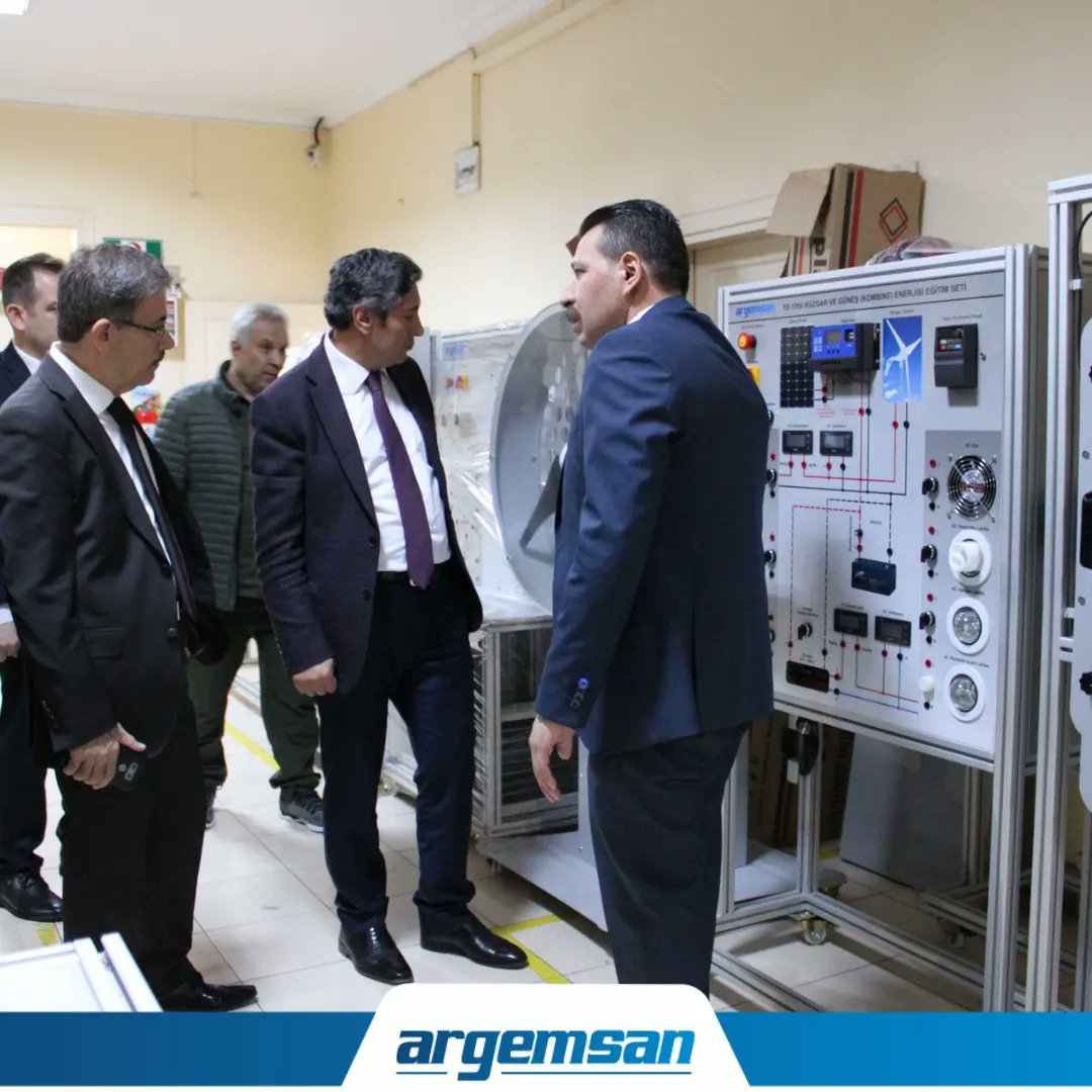 argemsan's tweet photo. Balıkesir İl Milli Eğitim Müdürümüz Sayın Ali Tatlı, şirketimizi ziyaret etti. Argemsan Eğitim Teknolojileri olarak uygulamalı mesleki teknik eğitimin ülkemizde nasıl geliştirilebileceği noktasında bilgi alışverişinde bulundu. https://t.co/Zg5EPeR7iI