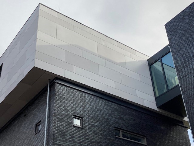 Projectcase | In opdracht van Wondergem B.V. hebben we Steni Colour en Rockpanel mogen leveren voor de gevelbekleding van het nieuwe hospice in Vlissingen. 

Wil je meer informatie? Klik dan op de onderstaande link
vinkkunststoffen.nl/toepassingen/p…