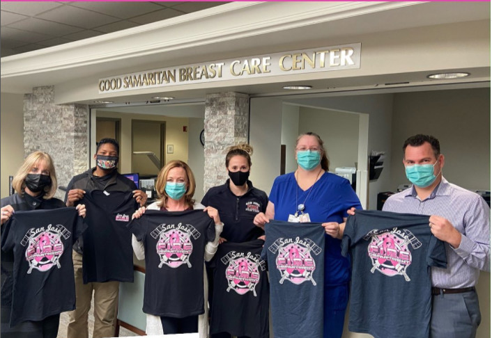 ThePinkFund's tweet photo. Happy #NationalVolunteerMonth!

We are so grateful for our volunteer fundraisers who deliver #OneLessWorry and #RealHelpNow to breast cancer patients in treatment. 

Learn all the ways you can volunteer with The Pink Fund. https://t.co/qrFQtshF3G

#BreastCancer https://t.co/gdEtPQ2qzn