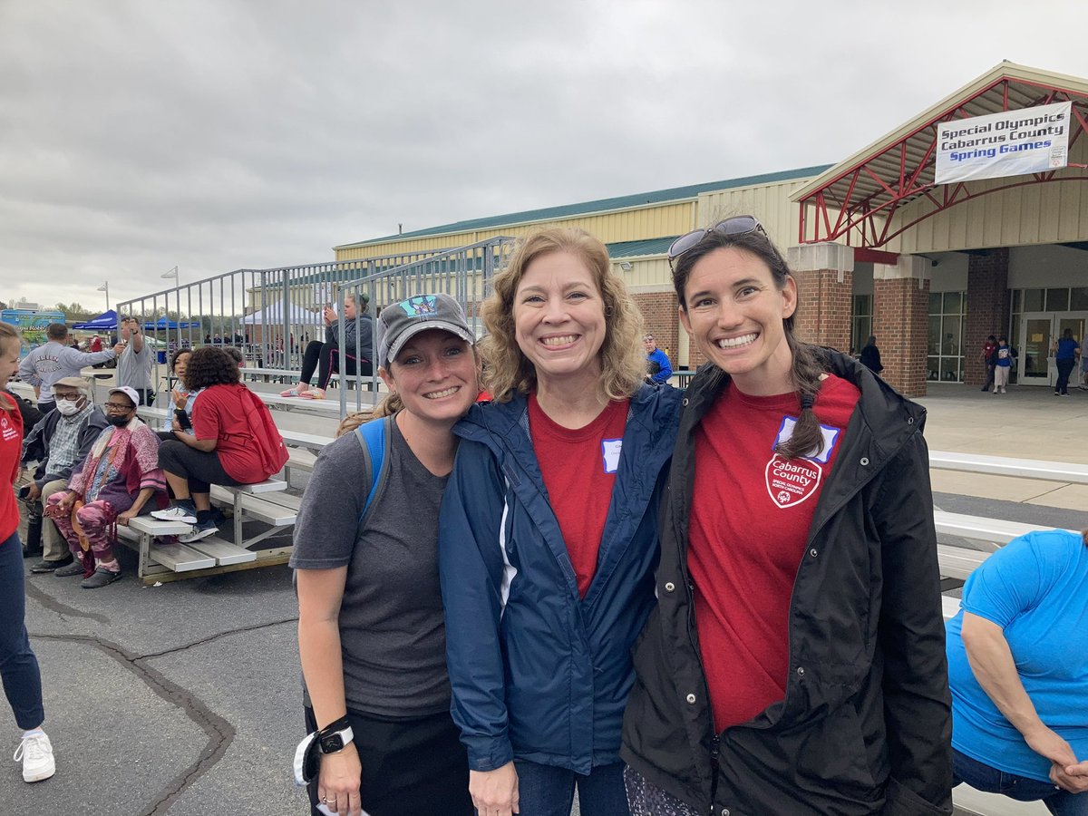 Kristin Sinclair tweet media