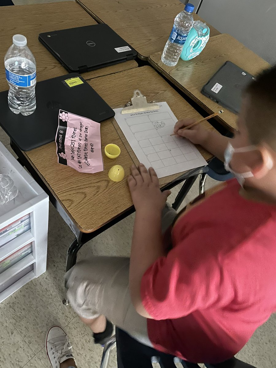 MrsReyna32's tweet photo. Math problems BUT make it fun 🐰🐣 https://t.co/Z8RdsWiklv