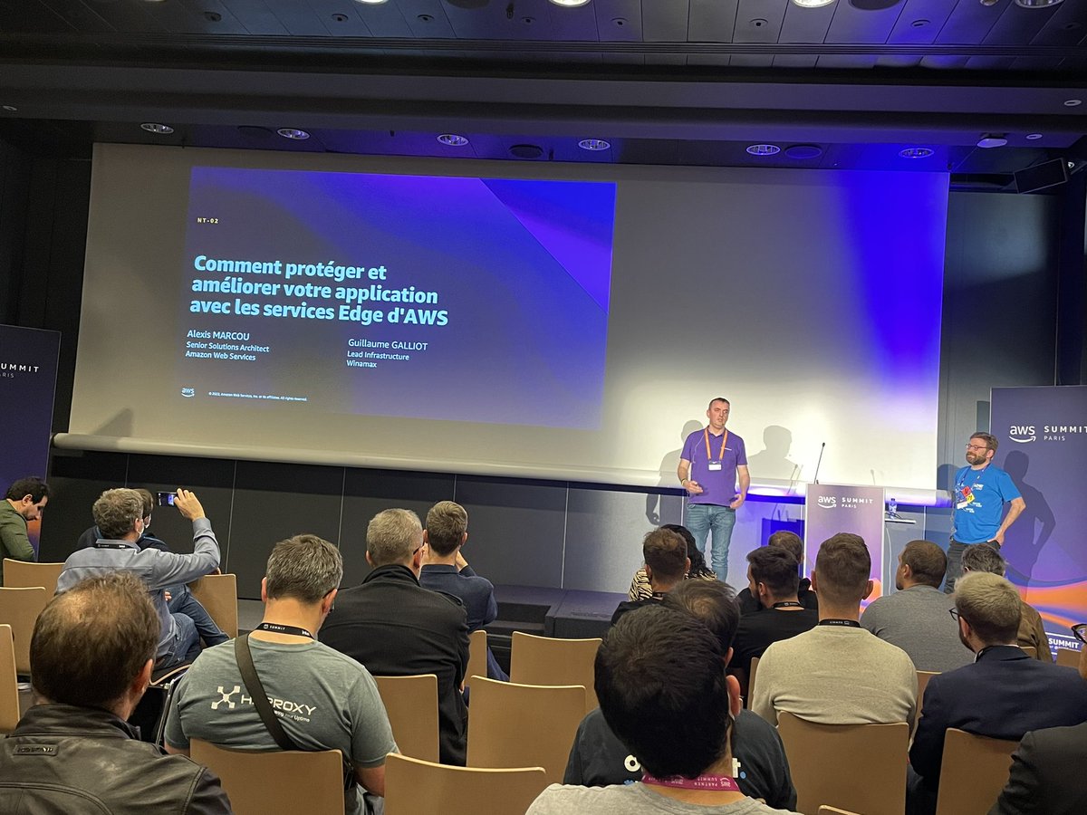 Avant dernière conférence de la journée à l’#AWSSummit pour un sujet récurent chez nos clients: « Comment protéger et améliorer votre application avec les services Edge d’AWS ».