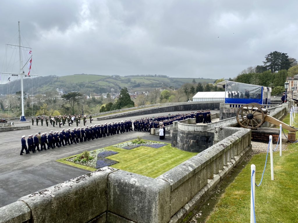 DartmouthBRNC's tweet photo. Shoes polished, shirts ironed and the final drill practice complete. Just 24 hours before the Royal Navy welcomes the next generation of Commissioned Officers to the Fleet! #MadeInTheRoyalNavy @CaptainRReadwin https://t.co/sh9pLhrPje