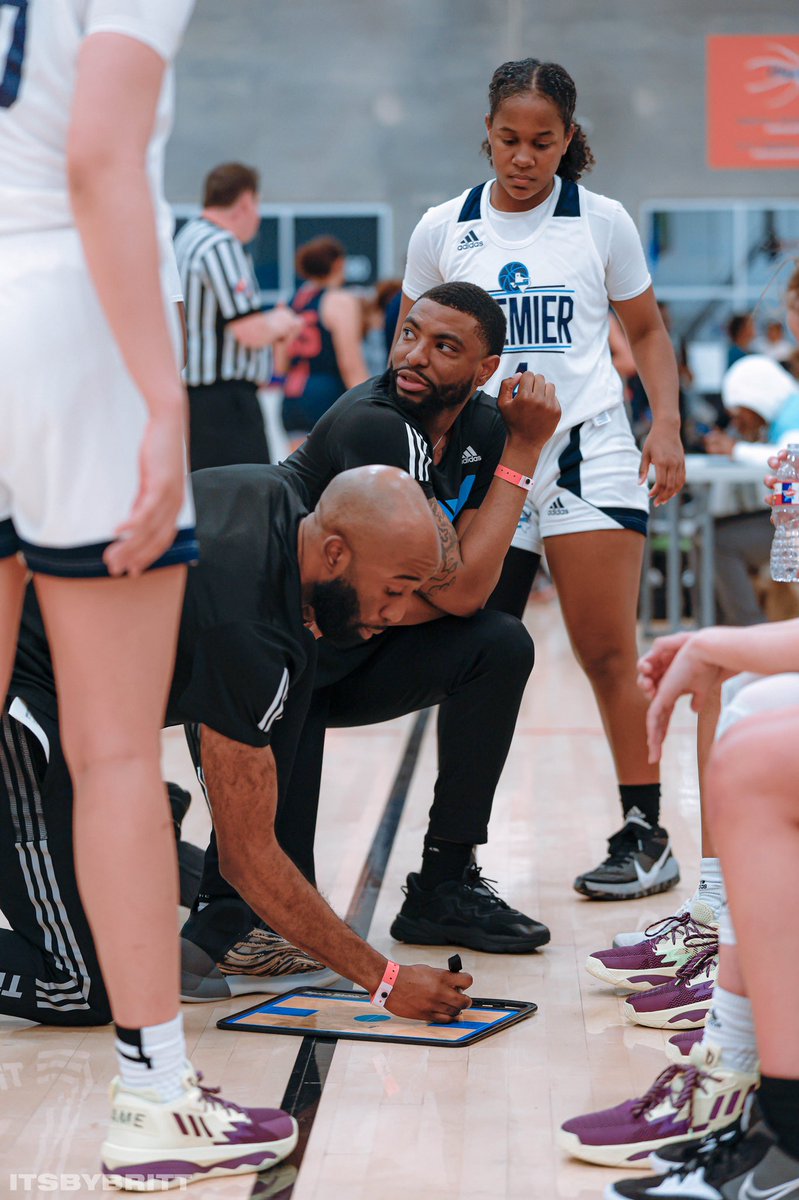 FAM Hoops Girls 3SSB tweet media