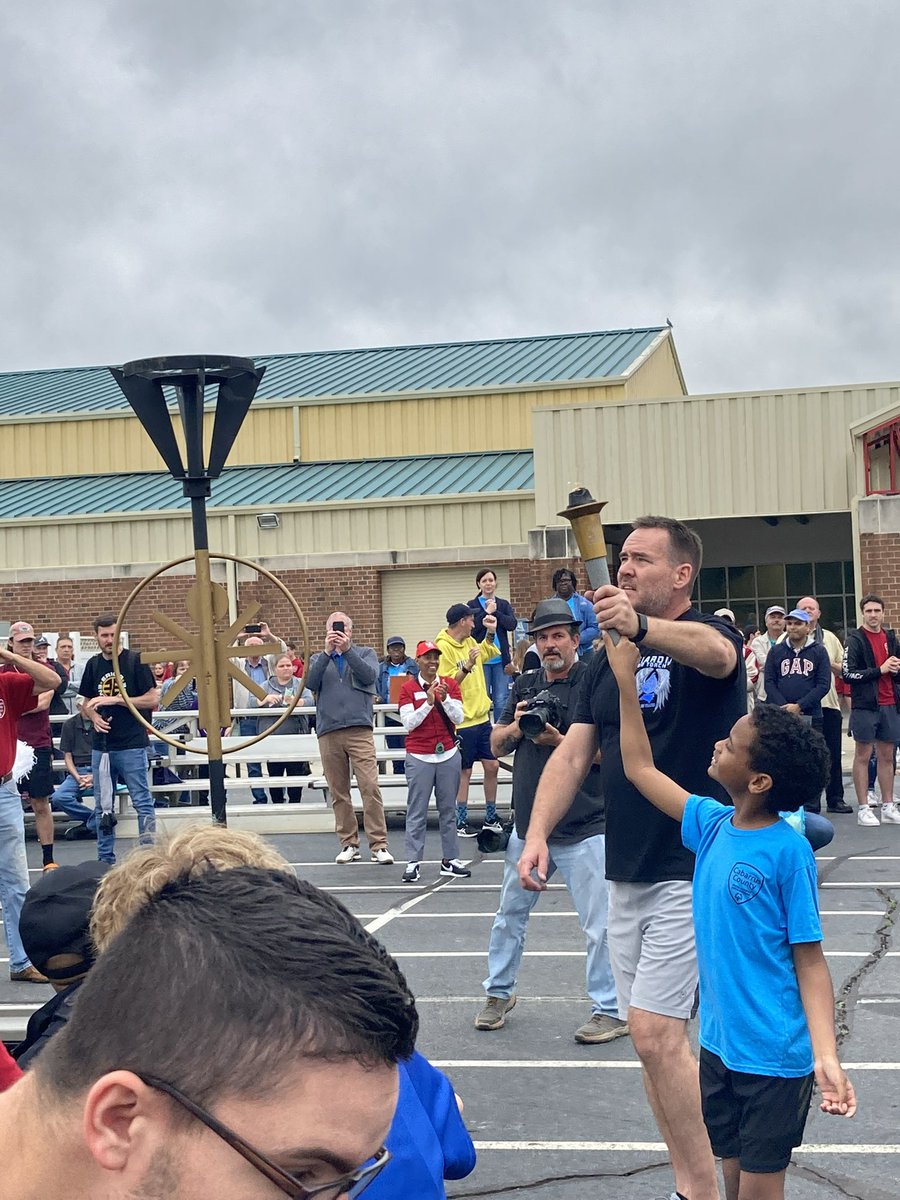 Kristin Sinclair tweet media