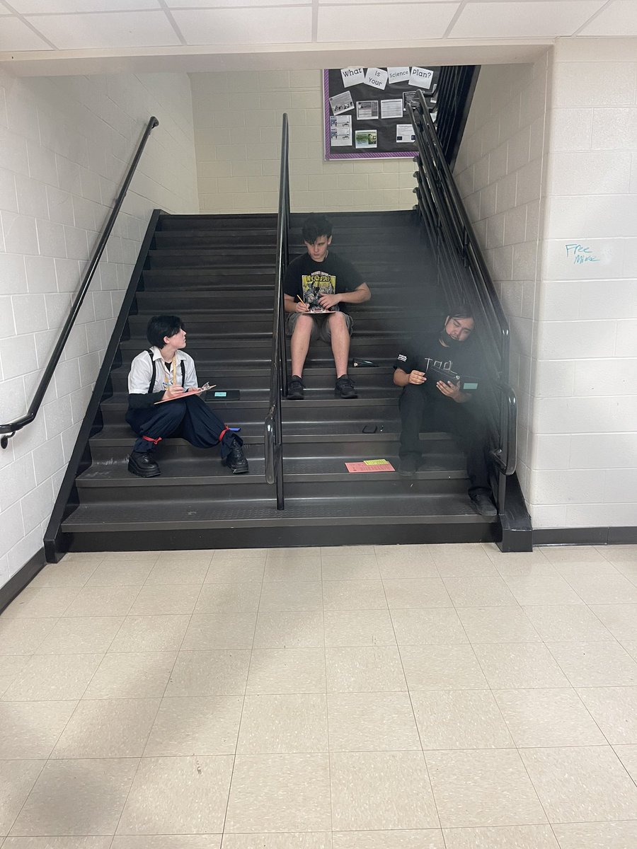 theMrEtheridge's tweet photo. Debate I students practicing their Prose and Poetry pieces! #talkpretty https://t.co/vGiwkQ7SbC