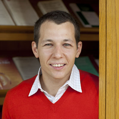 Congratulations <a href="/itskhoki/">Oleg Itskhoki</a> on winning the prestigious 2022 John Bates Clark Medal. It is so well deserving and a great day for the field of international economics. 
aeaweb.org/about-aea/hono…