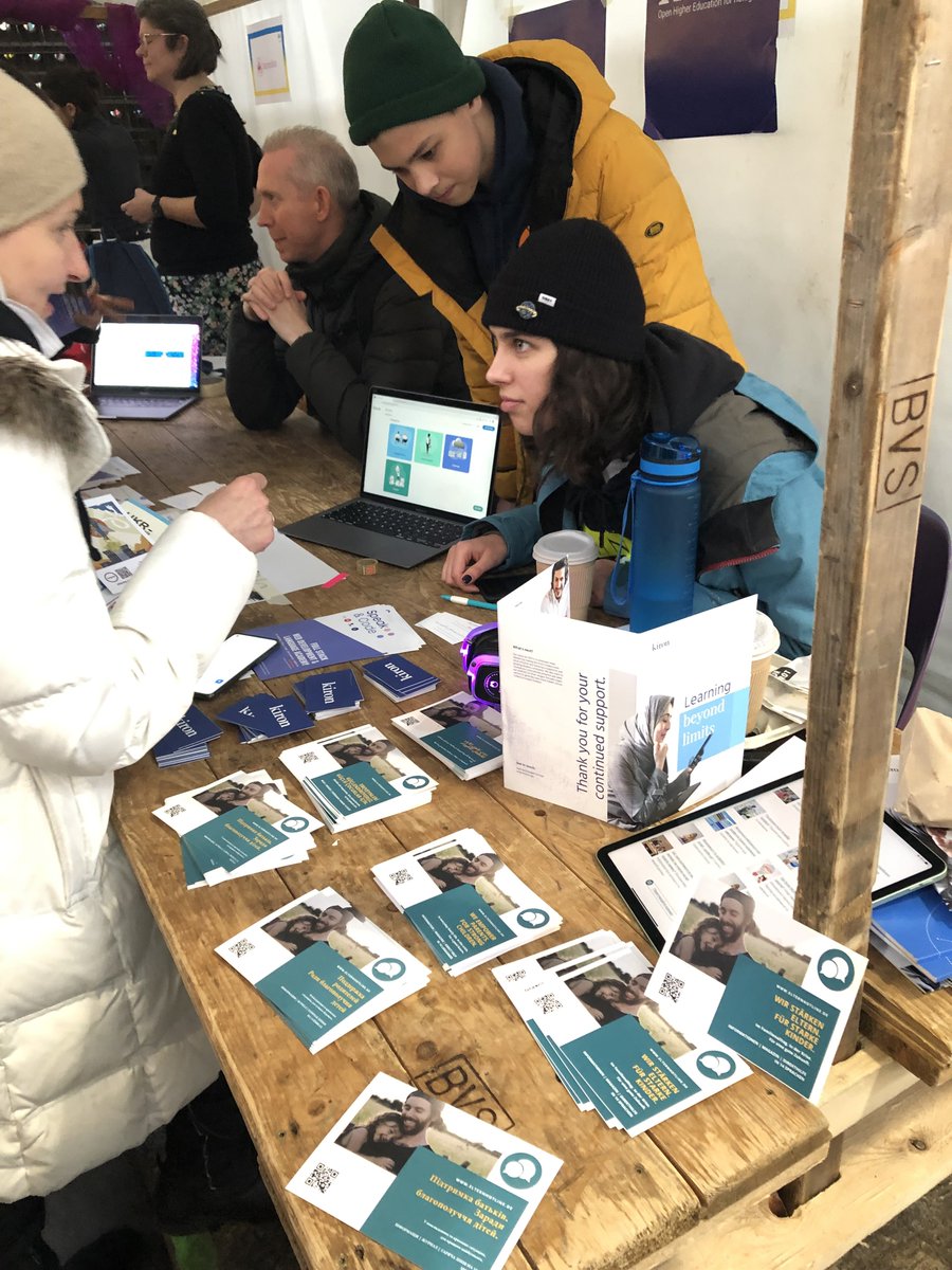 elternhotline's tweet photo. ElternHotline am vergangenen Sonntag auf der Solidaritätsveranstaltung „Leuchtturm Ukraine“ in der Markhalle Neun in Kreuzberg mit @lingoda und @KironEducation. Mehr zur ElternHotline👉https://t.co/nUQqwkAzMz
#WirStärkenEltern #Eltern #Familien #Kinder https://t.co/RxttJKdaqf
