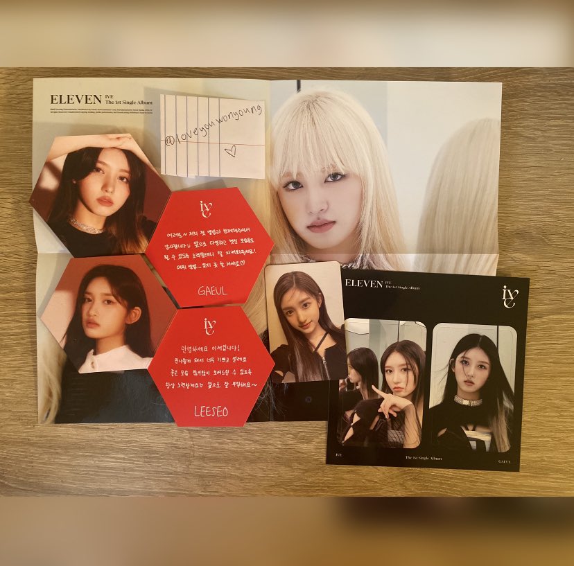 loveyouwonyoung's tweet image. Hello DIVES! 💕💖 I’m doing a giveaway of some IVE merch from Eleven 💕 Looking for kpop mutuals and friends! To enter, follow, like, retweet, and comment! And obviously, stream LOVE DIVE!!!💕 I haven’t decided when the giveaway will end, as I want many people to have a chance!