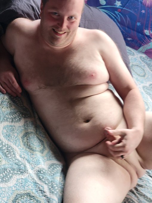 Cute little man!  ? https://t.co/YJMmwuIrSV ?#michaelandsean #gaybears #gay #hugebooty #gayslut #bisexual