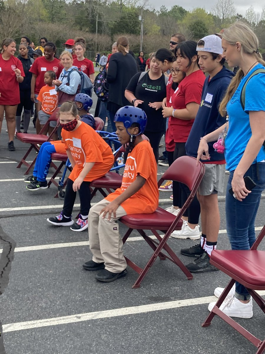 Kristin Sinclair tweet media