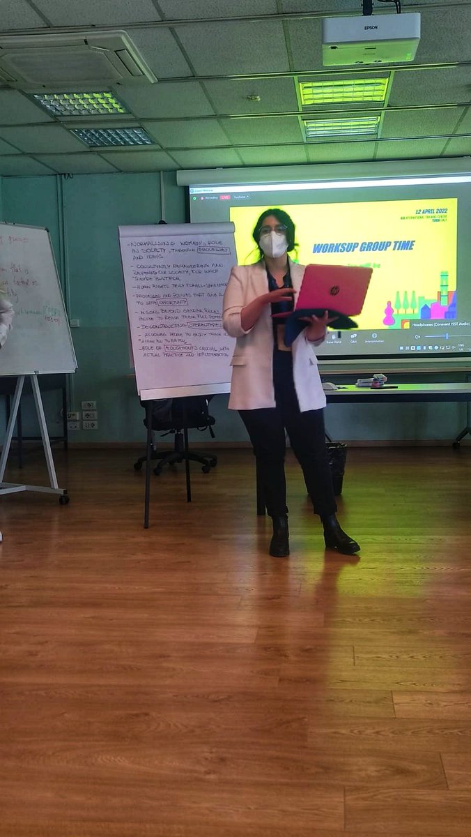Explaing the suggestions we collected for the <a href="/councilofeurope/">Tuncay ARTI </a> to implement the development of #genderequality through human rights education during #TurinForum2022 
<a href="/NoHateSpeech_IT/">No Hate Speech It</a> <a href="/WIISItaly/">WIIS Italy</a>