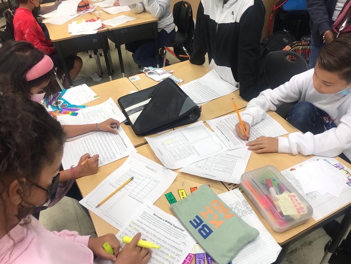 PinesPatriots's tweet photo. Taking it back to our second grade writing camp! Even though our little ones might not be tested, it’s critical that we build that foundation to ensure future success. 

We love seeing our little Patriots wrapped up in their lessons. 

#CSUSAToday #CSUSAProud #CSUSA @CSUSAhq https://t.co/oAxfoQeIFK