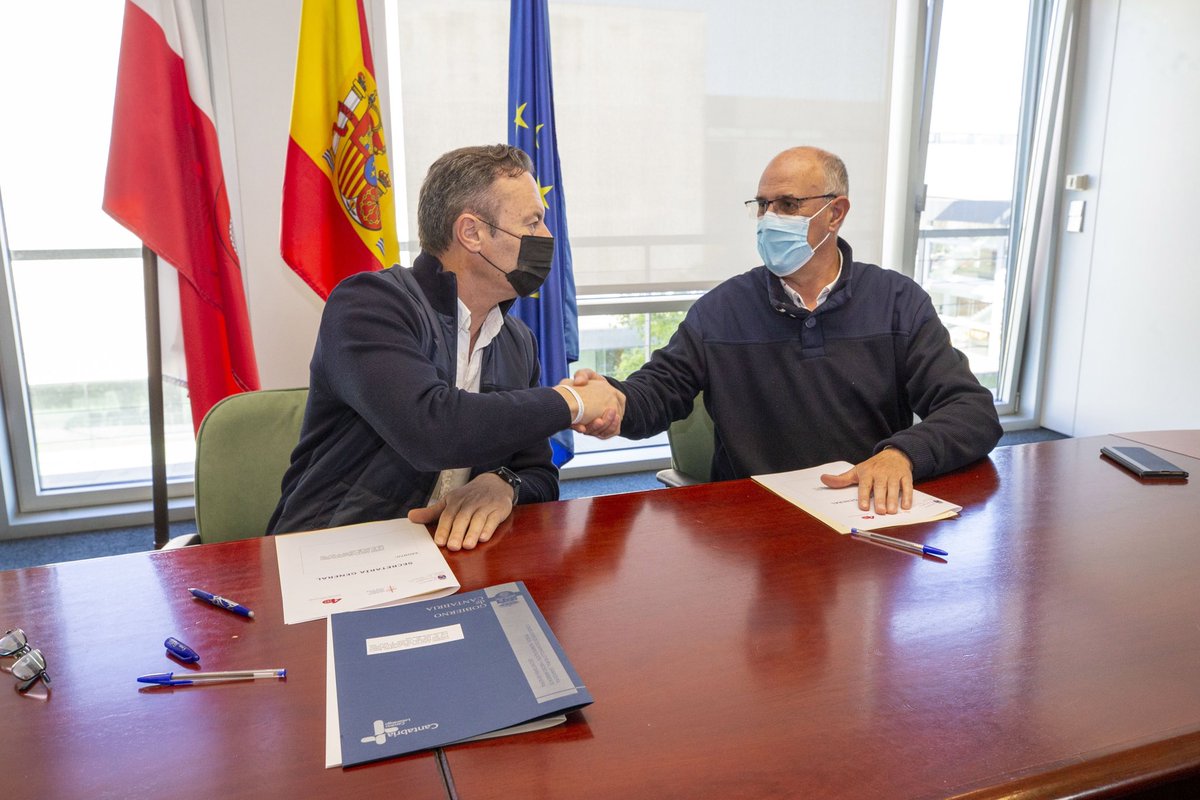 cantabriaes's tweet photo. ✅ @cantabriaes destina 1,4 millones a la Red Cántabra de Desarrollo Rural para potenciar el programa #Naturea
👉🏻 #MedioAmbiente refuerza su colaboración con este organismo para fomentar la Red de Espacios Naturales Protegidos de #Cantabria
ℹ️➡️ https://t.co/djMJcy4oq2 https://t.co/R1pq2aXplM