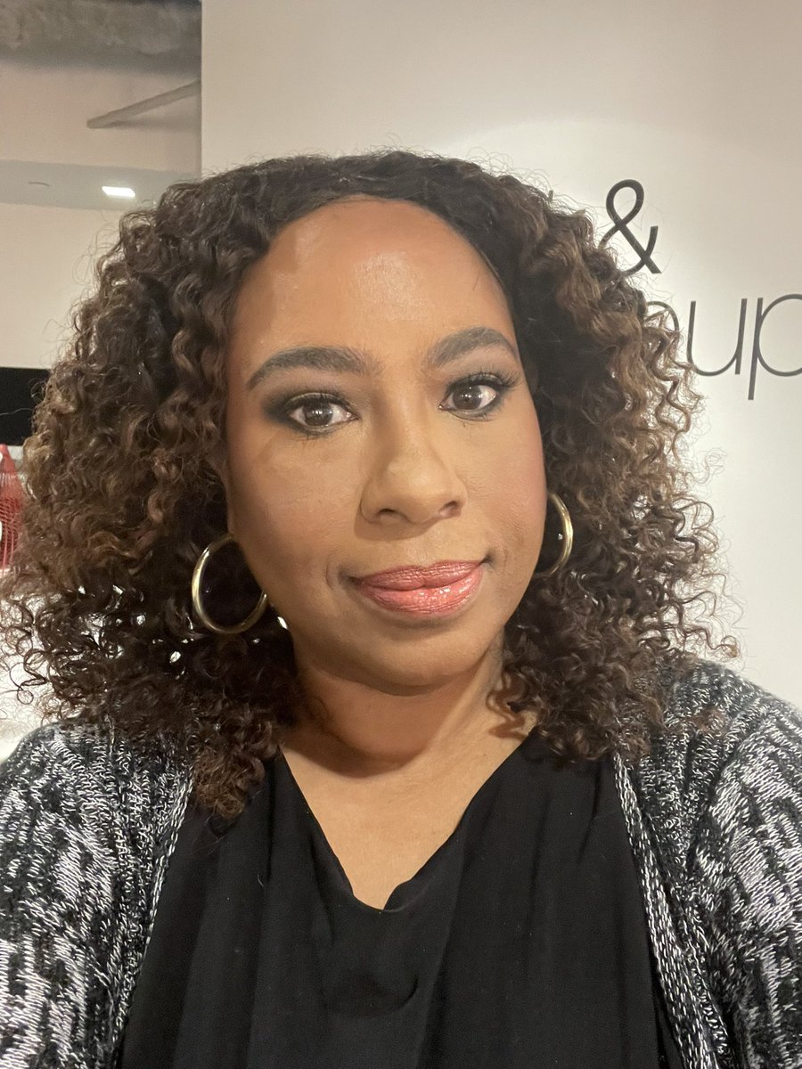 LisaFranceCNN's tweet photo. Sked to go on #HLN at 10:30 am unless I get bumped for breaking news. #nofilter #workingjournalist https://t.co/OT9p4BYFPM