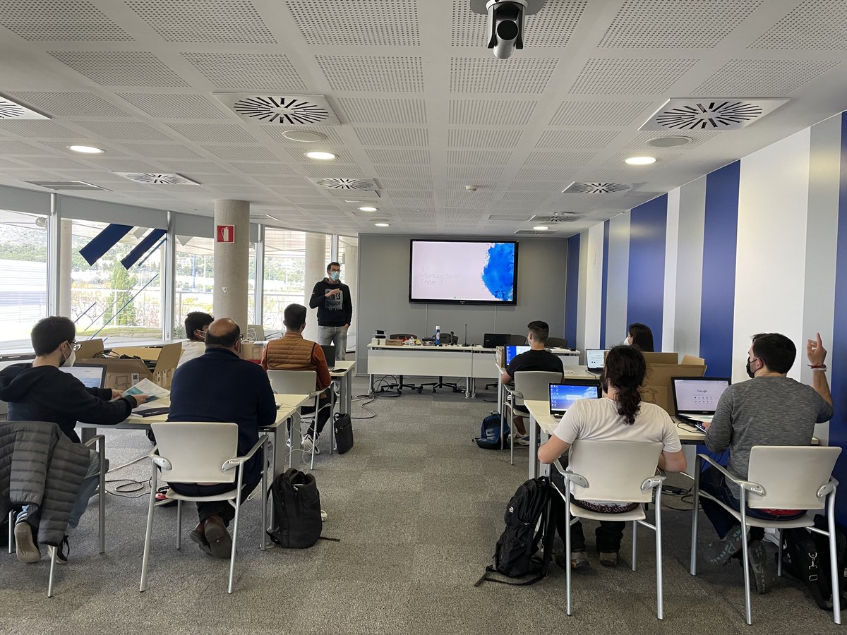 espaitec's tweet photo. 🗣El #UJILAB de #Espaitec, mediante su #FabLab, ha iniciado sus talleres de impresión 3D «Entra en la era de la impresión digital» en 2022.
🖨️🛠️El ciclo de talleres se dirige a toda la comunidad de la @UJIuniversitat
👉+INFO: https://t.co/sXdr6NyDKT
#SomUJI #SomEstudiantat https://t.co/Uhqct12dRF