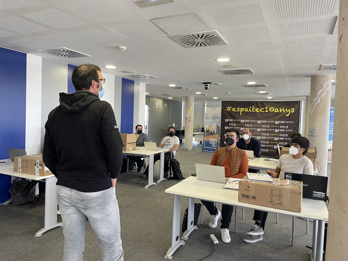 espaitec's tweet photo. 🗣El #UJILAB de #Espaitec, mediante su #FabLab, ha iniciado sus talleres de impresión 3D «Entra en la era de la impresión digital» en 2022.
🖨️🛠️El ciclo de talleres se dirige a toda la comunidad de la @UJIuniversitat
👉+INFO: https://t.co/sXdr6NyDKT
#SomUJI #SomEstudiantat https://t.co/Uhqct12dRF