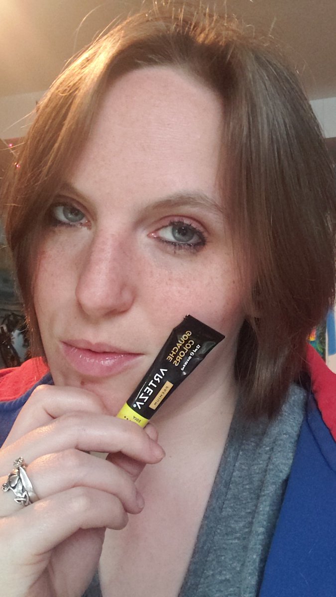 Cynful521's tweet photo. Painting some gouache this morning. HM is trying to get through, double vision aura, screw it. I need to paint. Come hang out https://t.co/Tnz1mm3bHU #twitch #disabledartist #hemiplegicmigraine #migraineaura #migraine #gouache https://t.co/w43wCBS3yB
