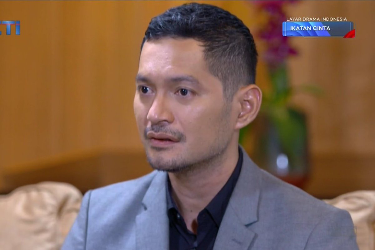 CiputArmy28's tweet image. &quot;Secara biologis secara HUKUM bapak adalah ayahnya&quot;

Si Amer dapet info dari si Kuyang setengah² lu ya 
Ga tau situ klo secara HUKUM itu si Retno anak Aldebaran , sudah disahkan negara 
Its not a big deal ceunah
Kumaha maneh we 🤪👊

#IkatanCintaEp685
#IkatanCintaBadScript