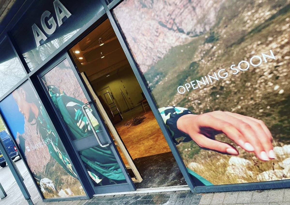 Sooooooooooo excited! 👏🏻

The secret’s out - a gorgeous new <a href="/sweatybetty/">Sweaty Betty</a> store is opening soon in #Ringwood at The Furlong (in the previous Aga store). 

Watch this space for more updates.