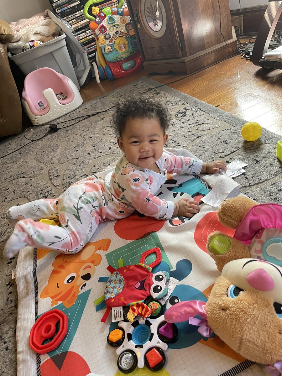 IntuitionsFirst's tweet image. All these toys and what does she play with? The tags on her play mat 😂😂😂🥰