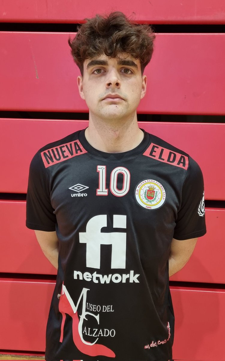 nuevaeldafutsal's tweet photo. Convocados por la Sub19:
-Alex Cabello
-Rafael Teruel
-Iván Cantó
-Murillo Nunnes
Estamos muy orgullosos de nuestra base y de poder aportar jugadores a la selección
Solo nos queda desearles mucha suerte y decidles que disfruten de la experiencia❤️⚽️🖤
#somvalencia #orgullodebase https://t.co/EZmw06jzqN