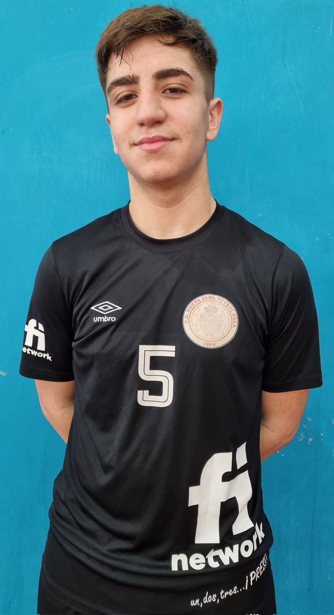 nuevaeldafutsal's tweet photo. Convocados por la Sub19:
-Alex Cabello
-Rafael Teruel
-Iván Cantó
-Murillo Nunnes
Estamos muy orgullosos de nuestra base y de poder aportar jugadores a la selección
Solo nos queda desearles mucha suerte y decidles que disfruten de la experiencia❤️⚽️🖤
#somvalencia #orgullodebase https://t.co/EZmw06jzqN