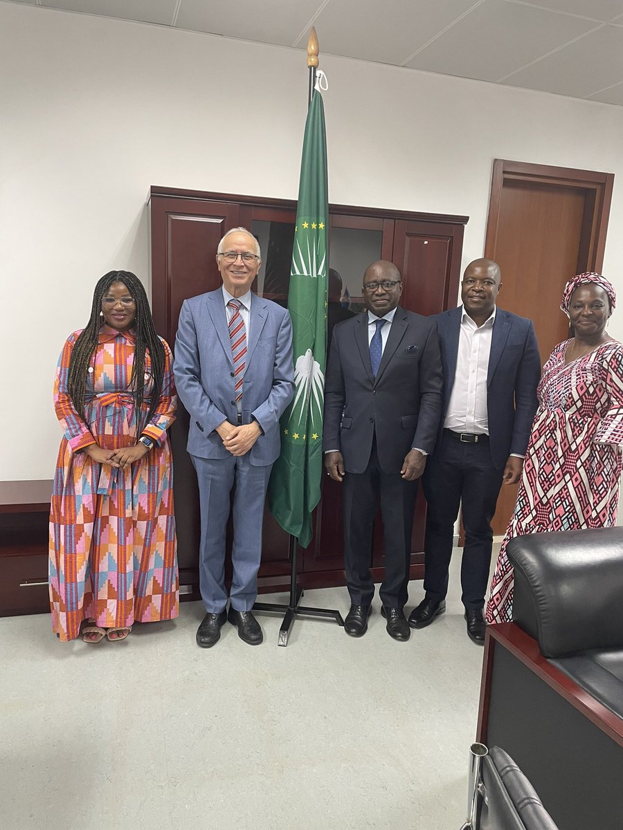 SoryOuane's tweet photo. Visiting #AU HQ this week in my capacity of Sen.Adv to CEO @NEPAD_Agency I had very insightful discussion with AU Commissioners @AmbSamate and @he_belhocine. We reiterated commitment to strengthen collaboration and coordinate efforts esp on food.sec nutrition education and health https://t.co/OF0OqMqSiB