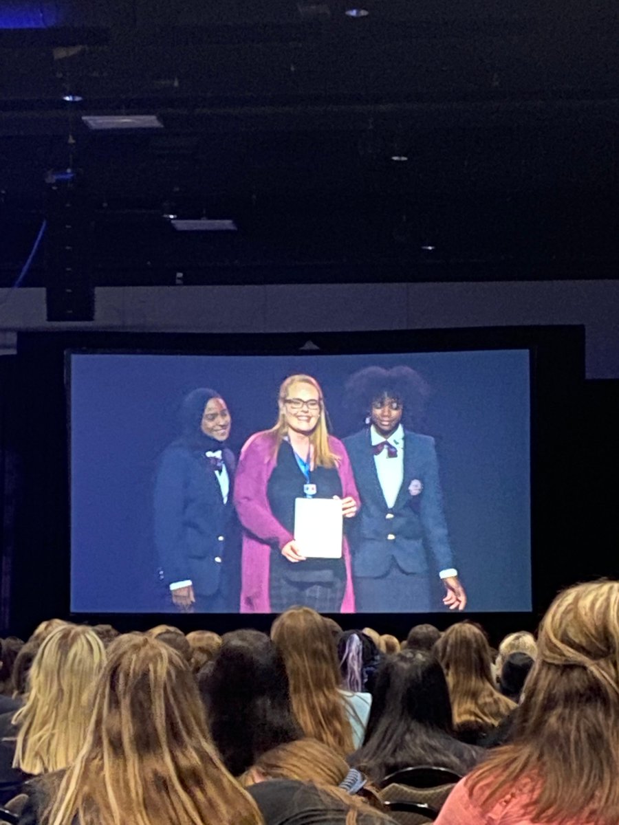 Congratulations to Mrs. Hickman of <a href="/HillwoodHS/">Hillwood High School</a> for being named the <a href="/tnhosa/">TN HOSA</a> Advisor of the Year for 2022! What a tremendous honor for a tremendous teacher! <a href="/MetroSchools/">Metro Schools</a> <a href="/MNPScte/">MNPS Career & Technical Education (CTE)</a>