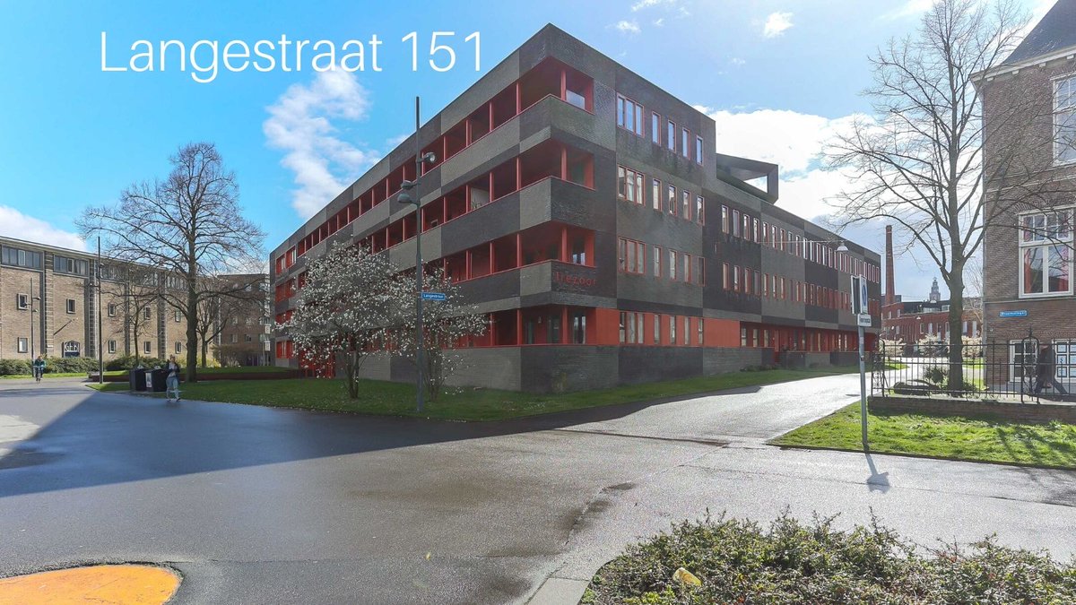 HORTUSBUURT-EBBINGEKWARTIER - Wonen op een toplocatie! Dat kan in deze uitgebouwde stadsvilla van ruim 200 m2 met op steenworp afstand de levendige binnenstad en het Noorderplantsoen. Nieuwsgierig? Vanaf woensdag in de verkoop - hopma.nl

#wonen #makelaar #vastgoed