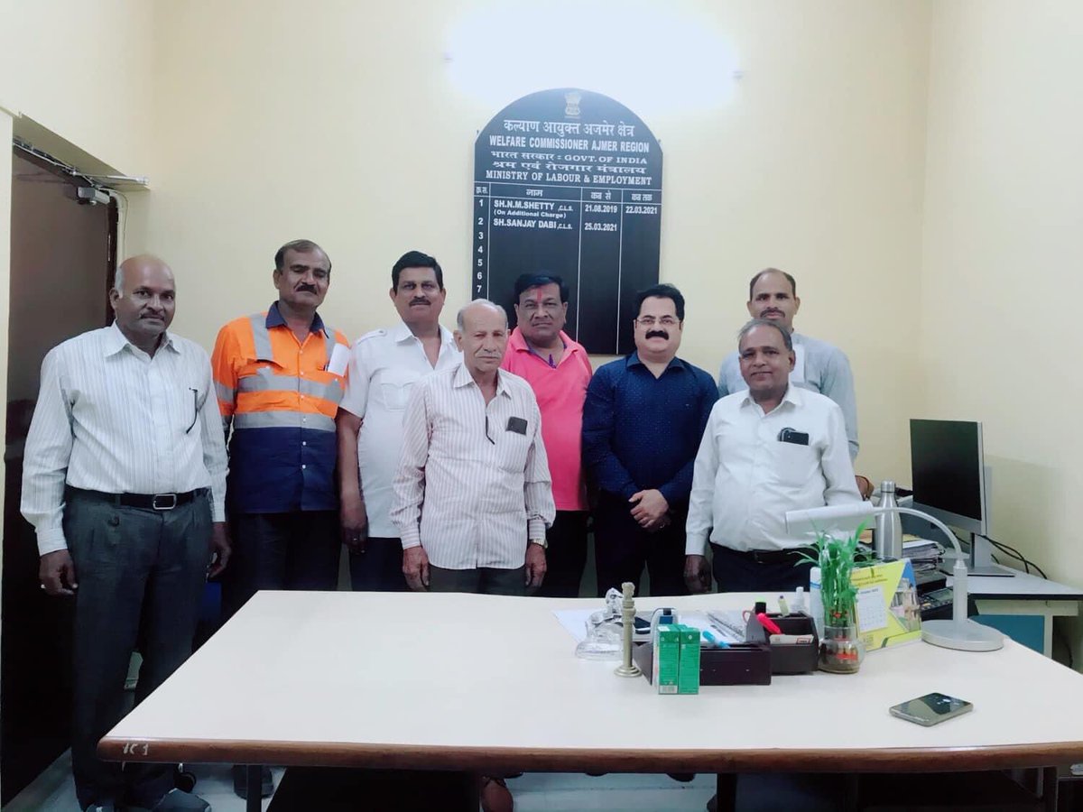 SANJAYDABI12's tweet photo. Meeting with Workers and Labour Union representatives for better implementation of Welfare scheme in Rajasthan. 🇮🇳 https://t.co/qmdxd5y9RV