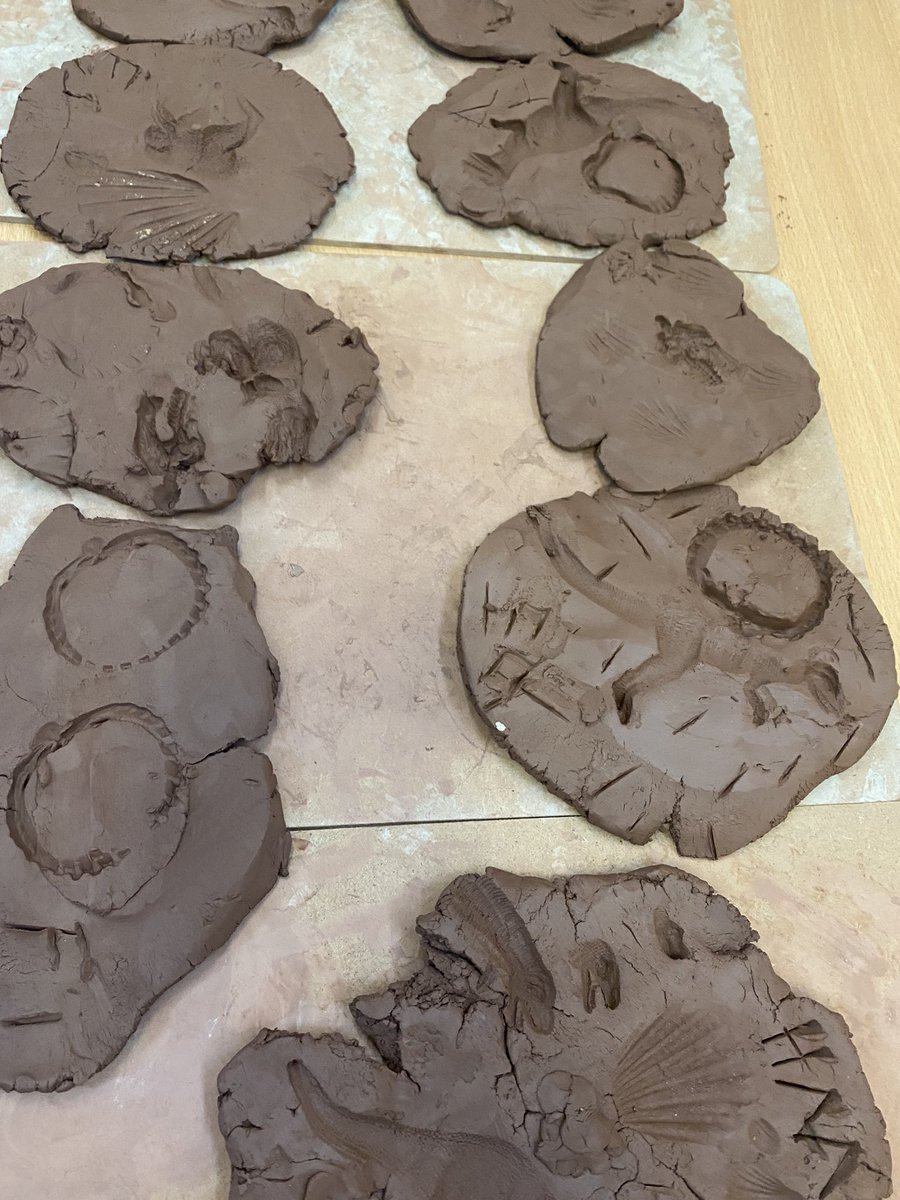 st_swinton's tweet image. 🐚 🦕 FANTASTIC Fossil making to end a great Rocks Topic in Y3! 🦖🐚 #year3rocks #fantasticfossils