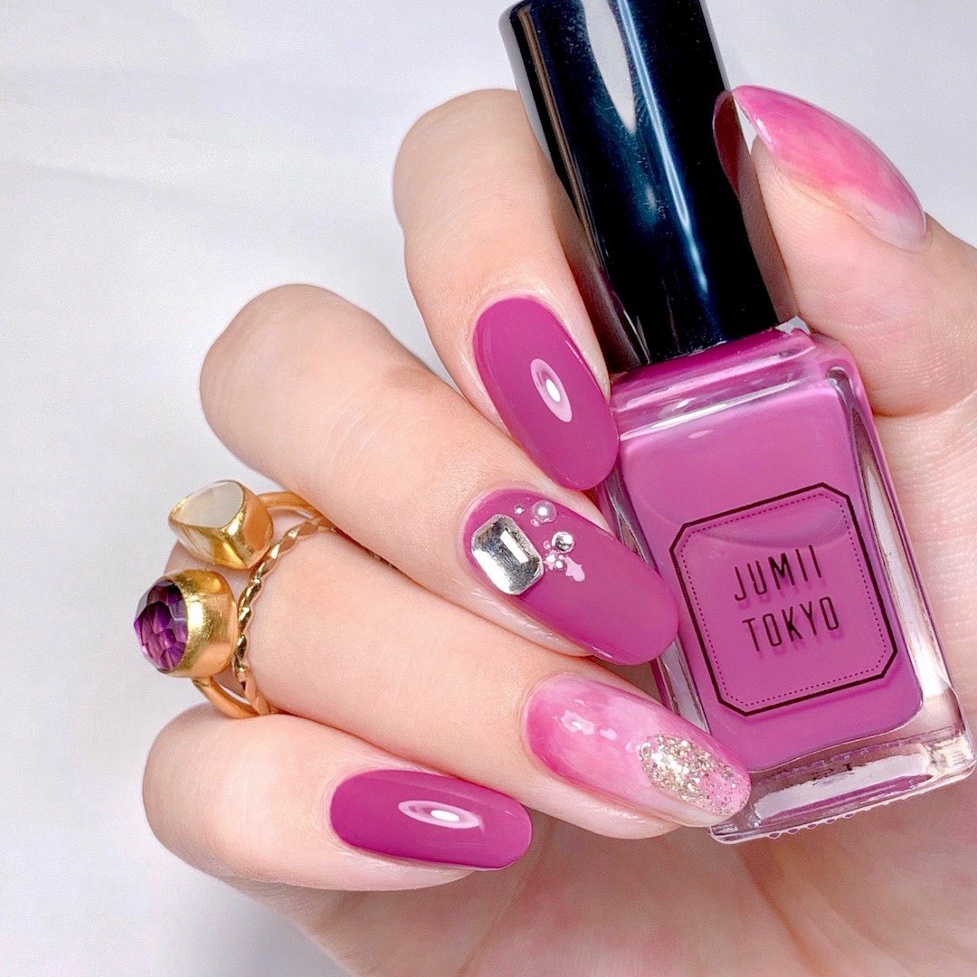 aiainail_'s tweet photo. JUMIITOKYO終売悲しい…
どのカラーも可愛くて塗りやすい大好きなブランドやからダメージが…😔😔😔

明日セールらしいから気に��ってたカラー買お ；＿； https://t.co/lr1lNwVmJI