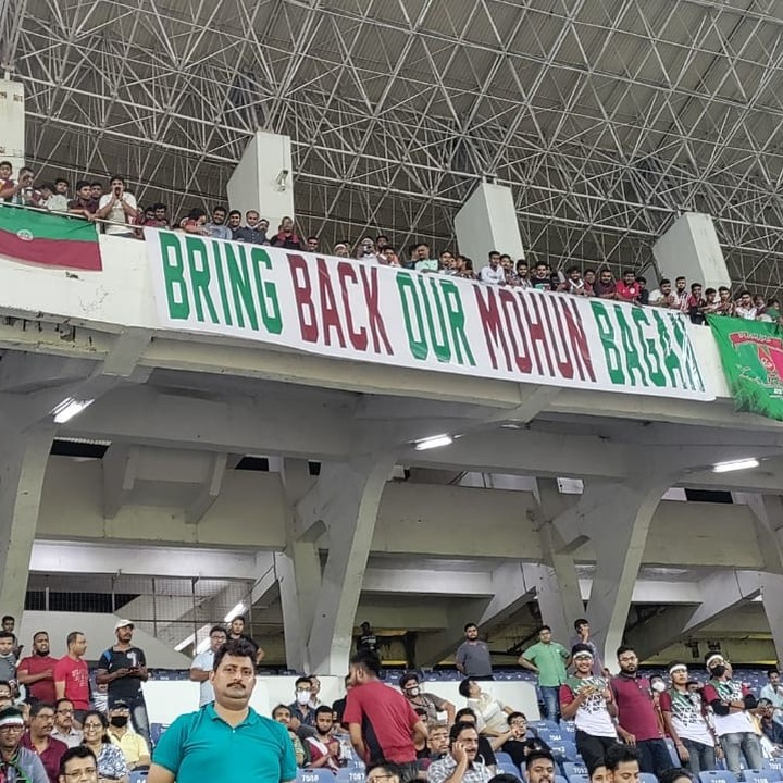 Goal_India's tweet photo. Mohun Bagan fans making their voice heard 📢

#ATKMohunBagan #MarinersInAsia #JoyMohunBagan #AFCCup2022 https://t.co/qjKCp8rt7y