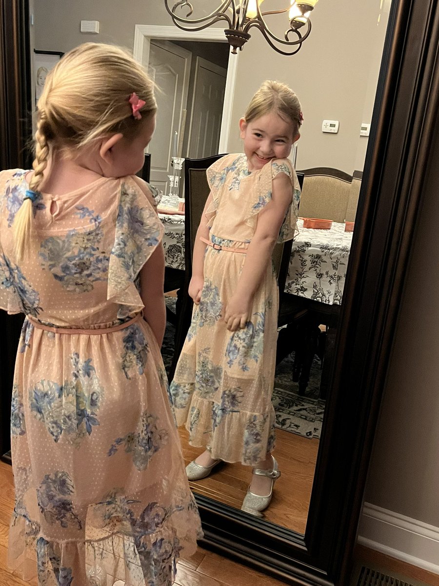 Q and u are getting married today and this little girl is attending the wedding. @AESPrincipal2 @PMillerAPAES