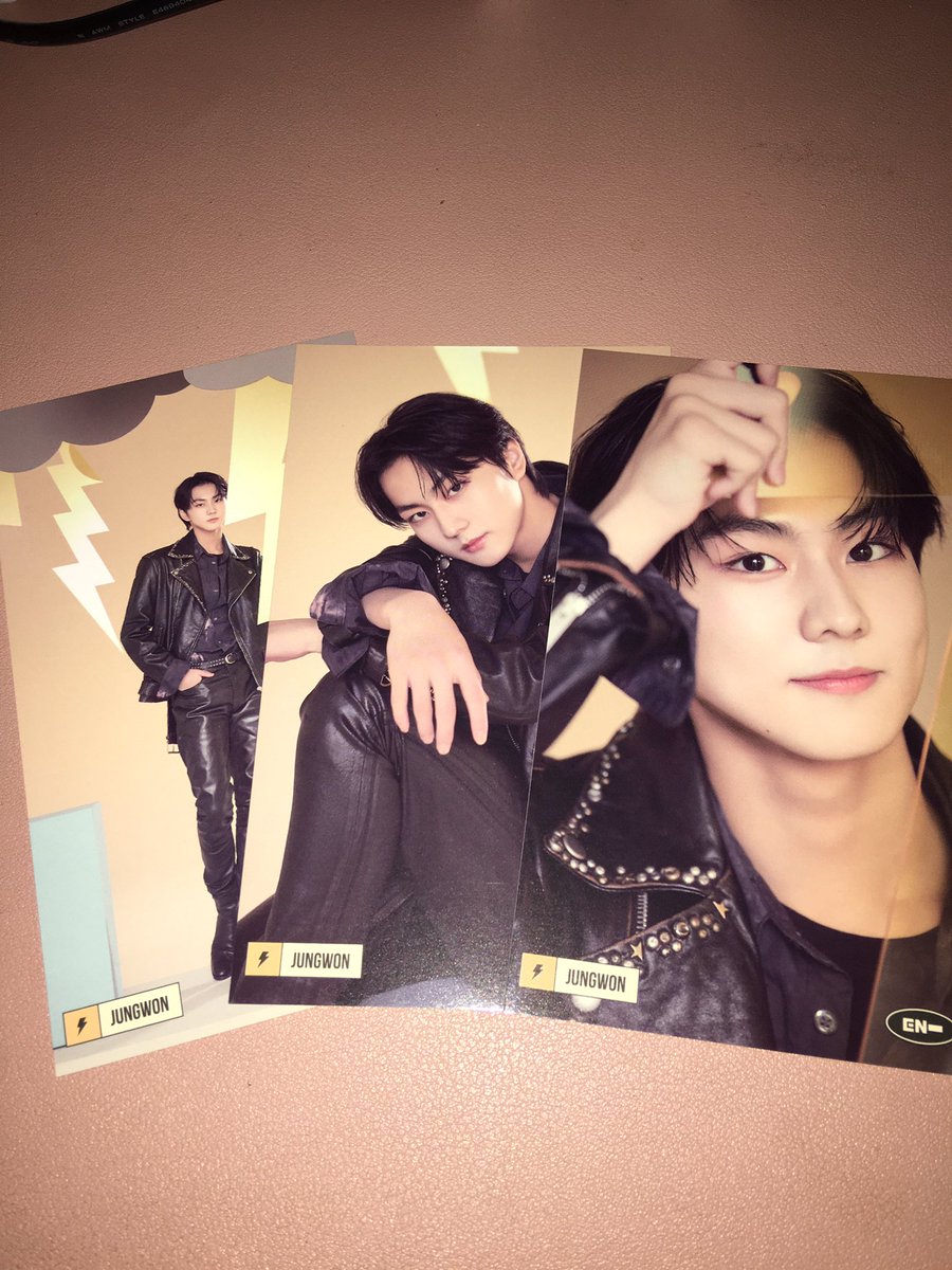 christelseralv0's tweet image. wts lfb onhand ph

— enhypen seasons greetings 2022 weather card set
— dm for condi
— price: 90 pero member set

Mop gcash
Mod sco

🏷 wts lfb enhypen weather card poster photocards jungwon heeseung jay jake sunghoon sunoo ni-ki