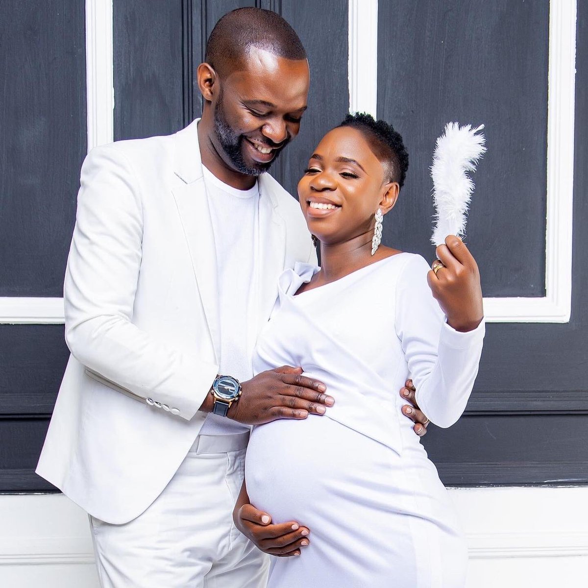 Kenyan Gospel star, Evelyn Wanjiru A.  gives birth after 10years of marriage.

He makes all things beautiful in its time . May God give you your testimony as well . 

Congratulations 🥳 

#KingdomhypeGh