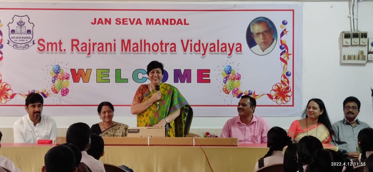 LavekarBharati's tweet photo. Donated Latest Digital Projector with Inbuilt Computer Applications, Screen With #E-learning #Educational_Software to SMT RAJ RANI MALHOTRA VIDYALAYA #Versova_Vidhansabha. Also Present were Corporator Yogiraj Dabhadkar & Corporator Ranjana Patil. https://t.co/6NFjaX0Ltj