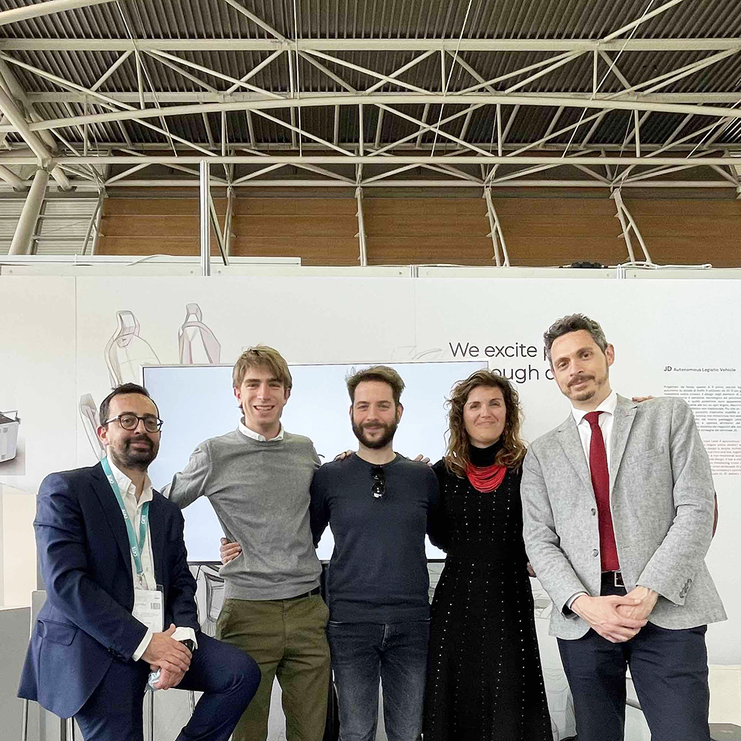 ICONA_GROUP's tweet photo. The @AeTfiera ended last week and we are pleased to have taken part in it. We had the opportunity to share our competencies with the many leading companies participating, divulging our vision of design.
#IconaDesignGroup #BusinessPartner #SmartLogistics #AutomationAndTesting https://t.co/z0vw8C8PTm