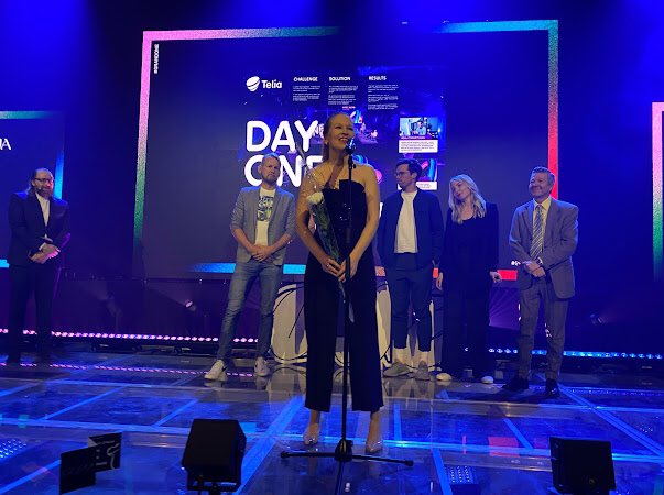 #Telia One tiimi teki sen taas! Voitimme #GrandOne2022 paras #virtuaalitapahtuma kategoriassa. #B2B kampanjat pääsevät vain harvoin ehdolla, saati voittavat näitä, joten tätä voi tuulettaa 🥳🤩🏆 Ensi vuoden #teliadayone tulee olemaan upeampi kuin koskaan #markkinointi #mainonta