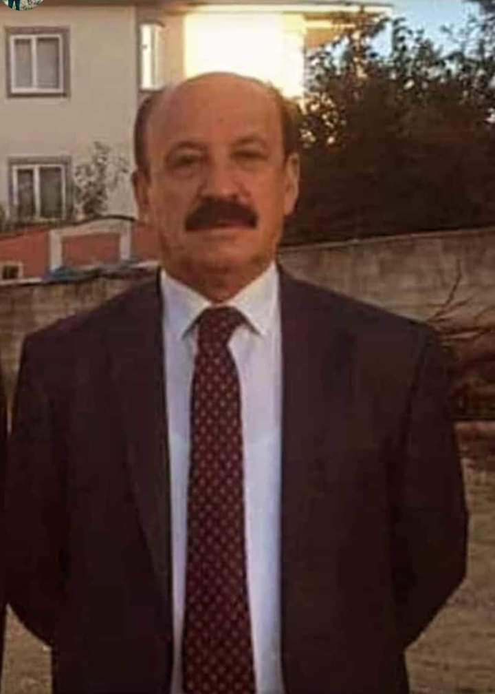 Vanda şidan aşireti kanaat önderi Raif ÖNER in ölum haberini malesef. Çok uzaklarda öğrendim barış elçisi halkı için elinde geleni yapan fedakar yurtsever kişiliğe sahipti  çok üzgünüz mekanın cennet olsun Öner ailesine sabır diliyorum seri malbati sağbe