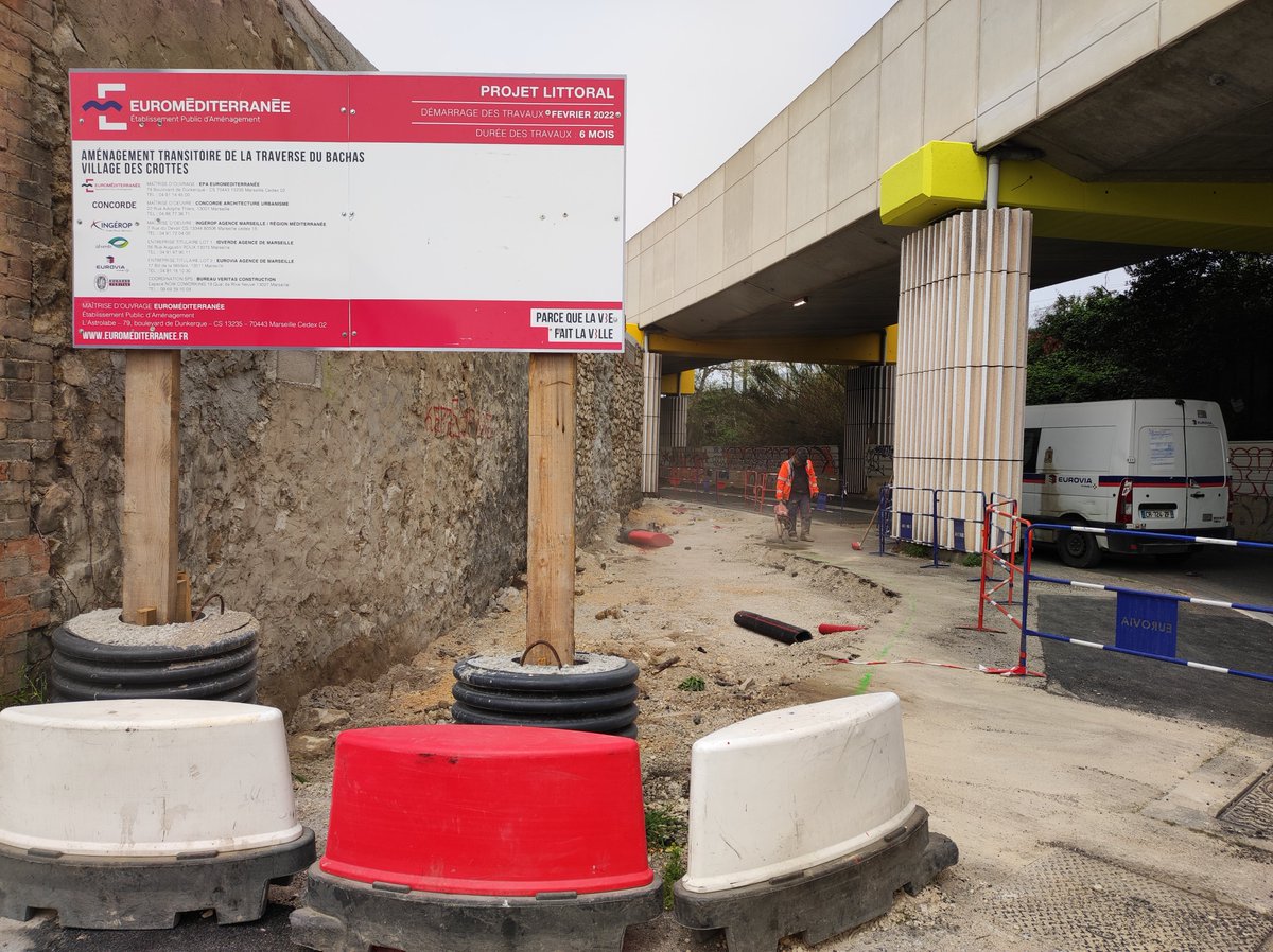 euromedhabitant's tweet photo. 🏗️ La traverse du #Bachas retrouve des couleurs (et un trottoir). #Euromed2 https://t.co/h88MBurWZf