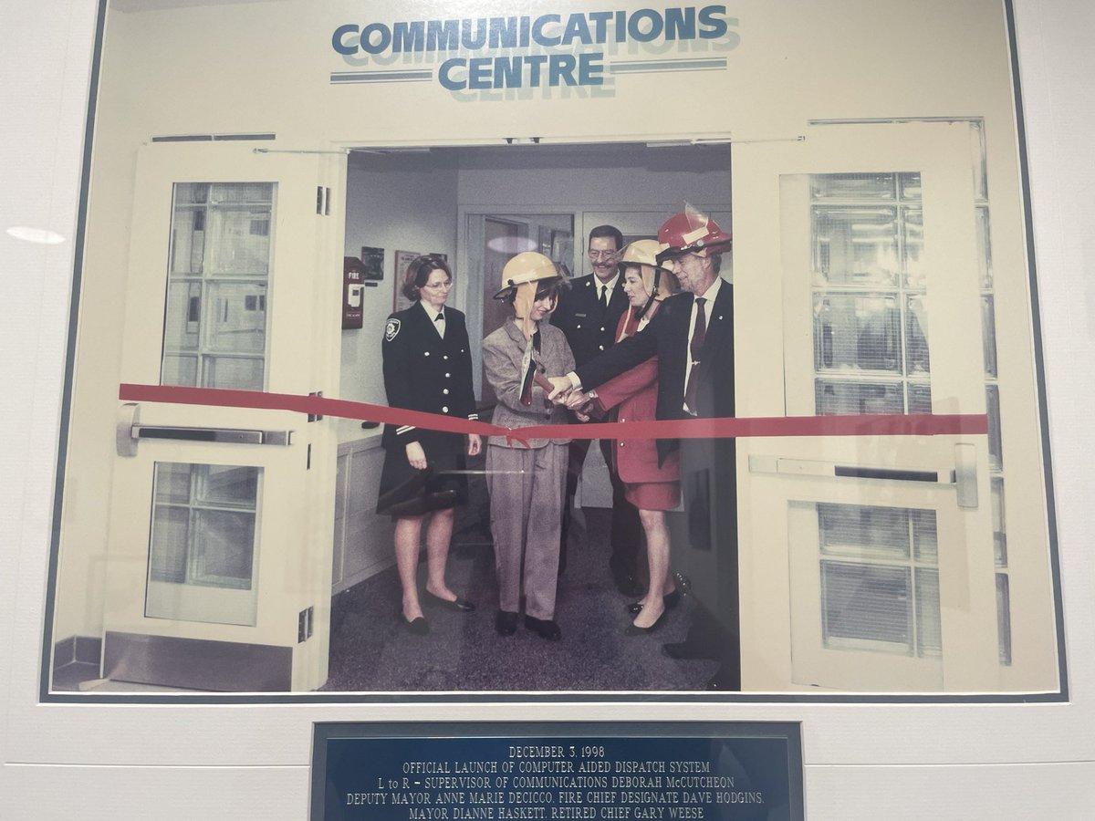 Trish2626's tweet photo. In Canada the first City to implement the 9-1-1 system was London,Ontario in 1974. Over the years technology and locations have changed with our current Comm. Ctr @LdnOntFire opening in 1998. As we celebrate #NPSTW2022 thank you to all our Communicators past and present! #ldnont https://t.co/J8zd6m9FFw